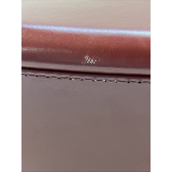 CHANEL Gabrielle Small Hobo Crossbody Bag Red Aged Calfskin Quilted Leather - Picture 4 of 16